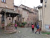 Un Anello tra Vigneti e Castelli