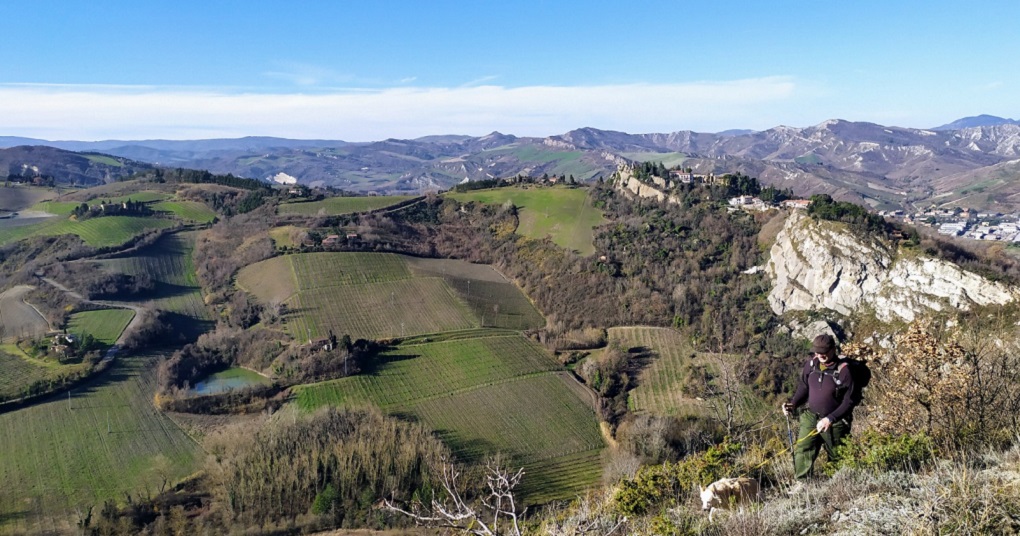 Verso_Tossignano_e_la_Valle_del_Santerno